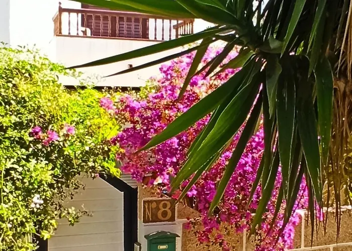 Casa Sarita - Farbenfrohes アパート *